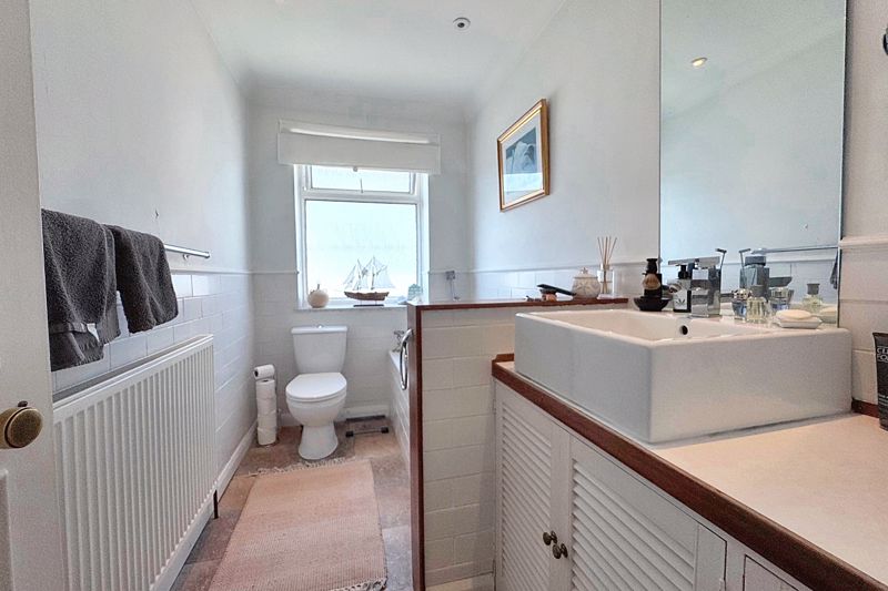Larkfield Way
